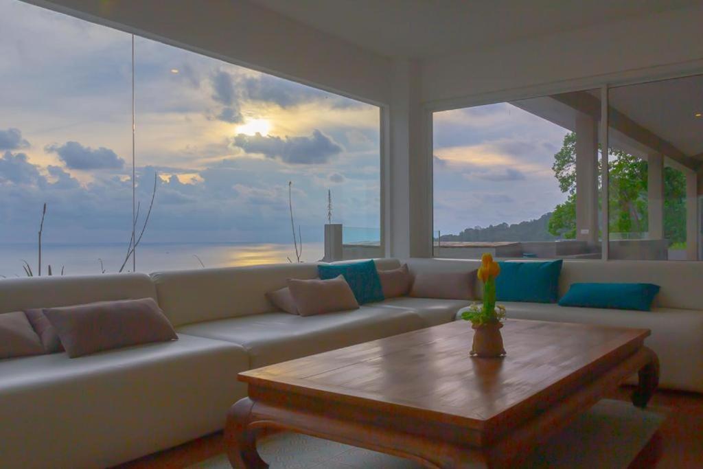 Grand Bleu Ocean View Pool Suite Kamala Beach Buitenkant foto